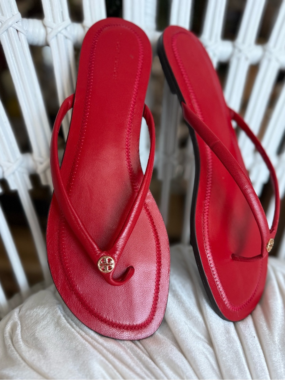 Tory Burch leather Red Women's Flip Flop Sandals with Gold Accent - Picture 6 of 9
